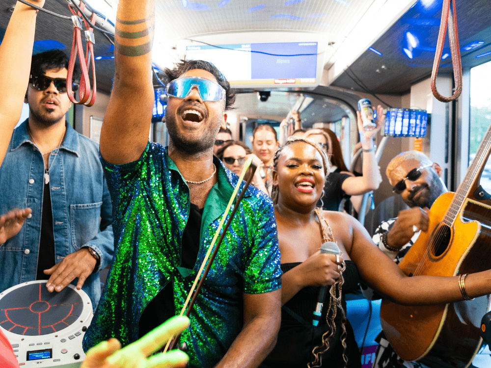 Sound Tram mit Acoustic Element