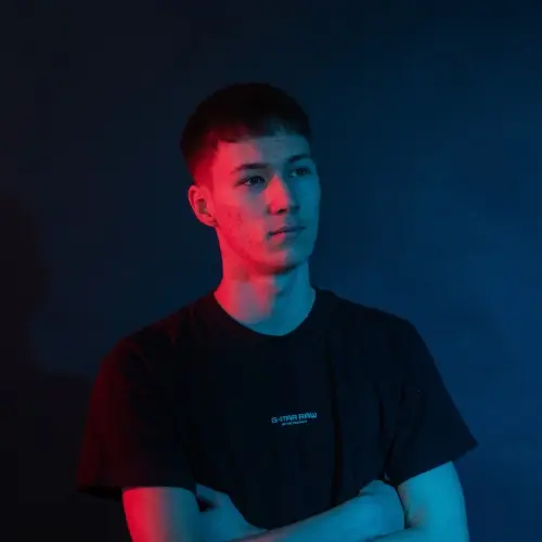 d-freq - Daniel Ferihumer